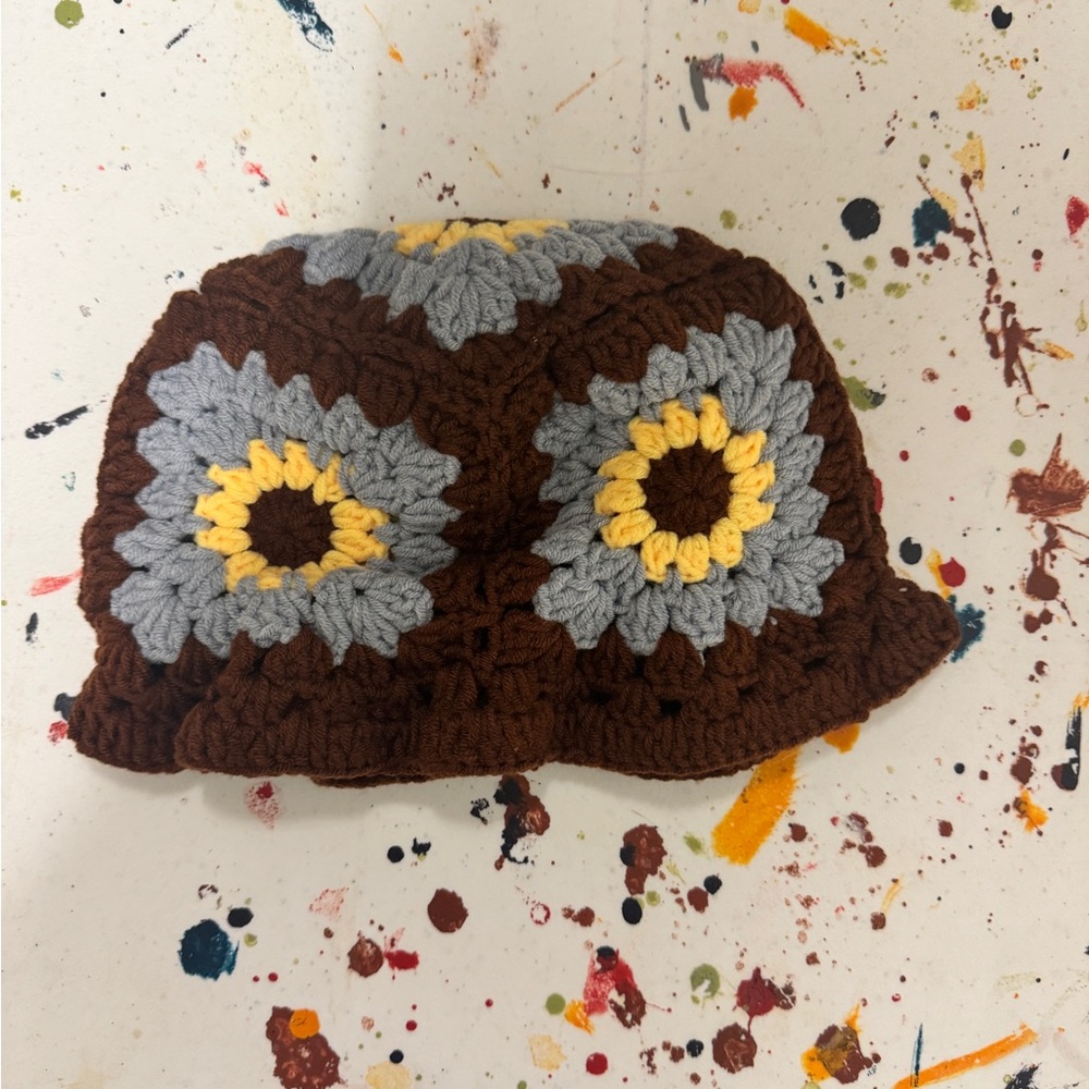 60’s/70’s style crochet knit hat